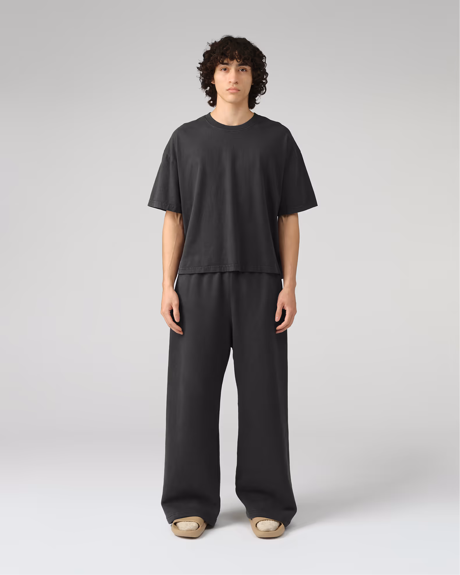 A modern cropped interpretation of our boxy silhouette for versatile styling options. Created from our proprietary BioCircular™ Jersey fabric crafted from recycled and organic cotton for minimized impact. 