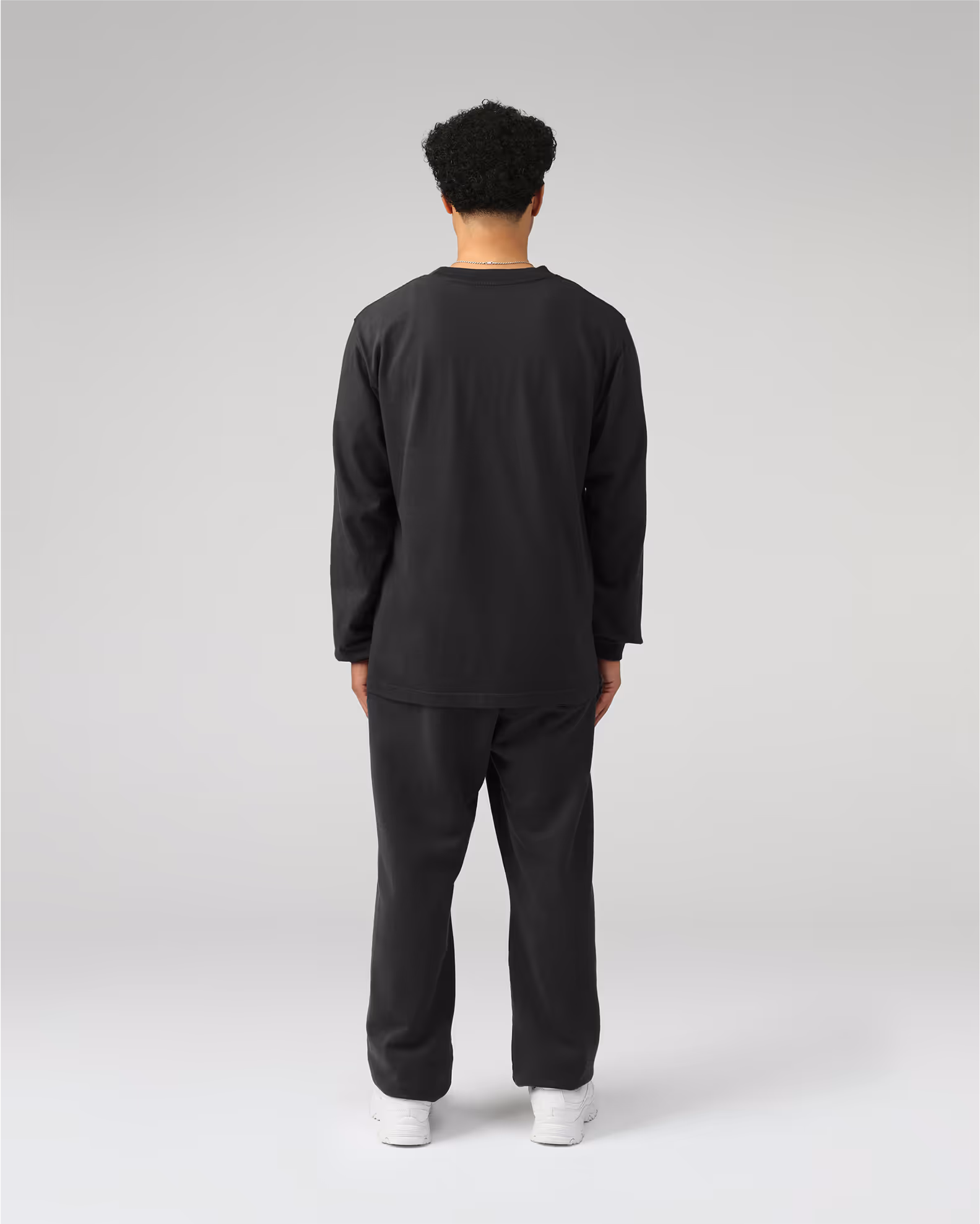 Our essential long sleeve silhouette with timeless proportions. Created from our proprietary BioCircular™ Jersey fabric crafted from recycled and organic cotton for minimized impact.