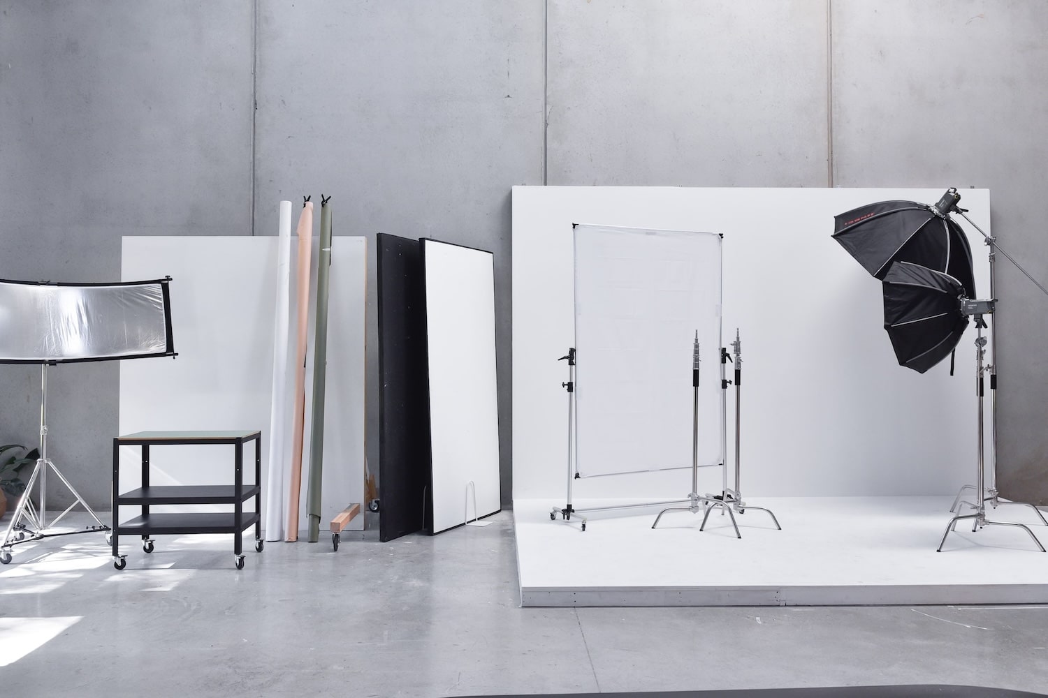 Crumble cookwear photography studio product photo