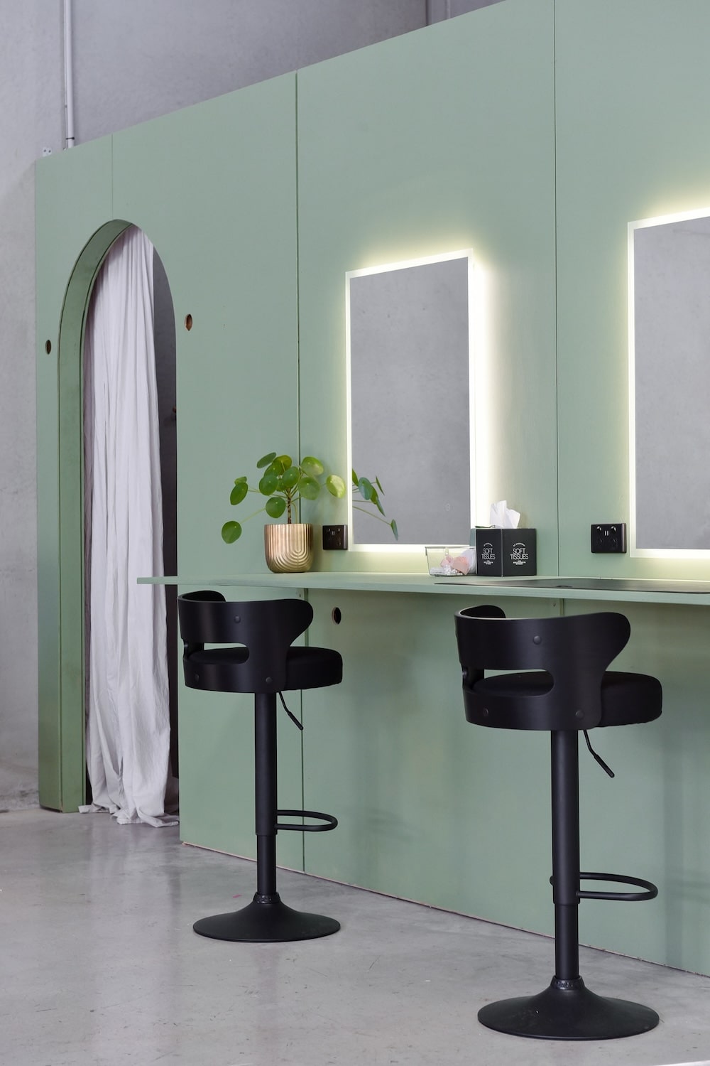 makeup station at melbourne photography studio for hire