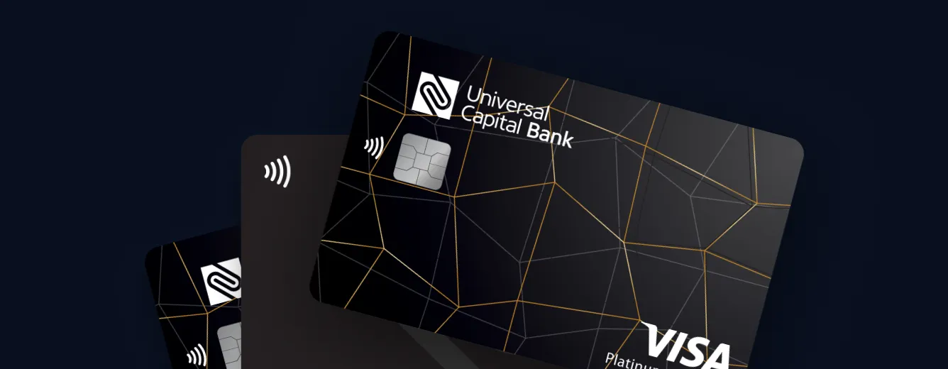 Univerzalna kreditna kartica sa zlatnim linijama i logoom Universal Capital Bank i Visa Platinum.