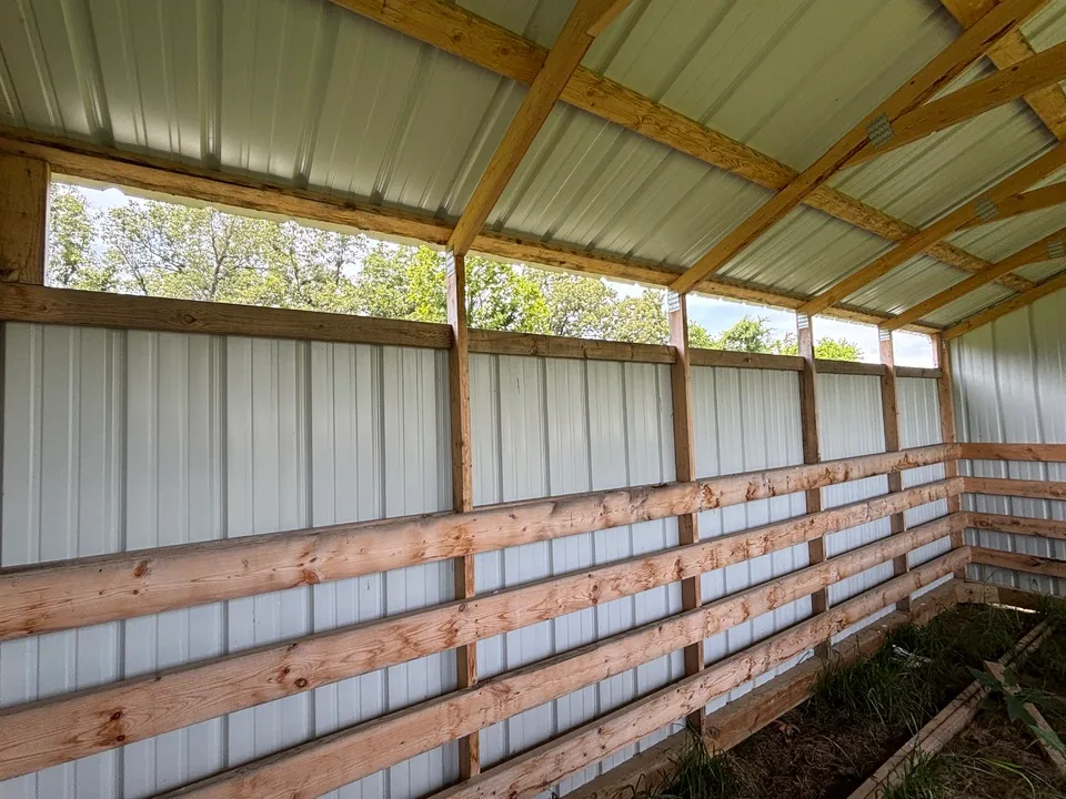 Livestock Shelter 10 x 20