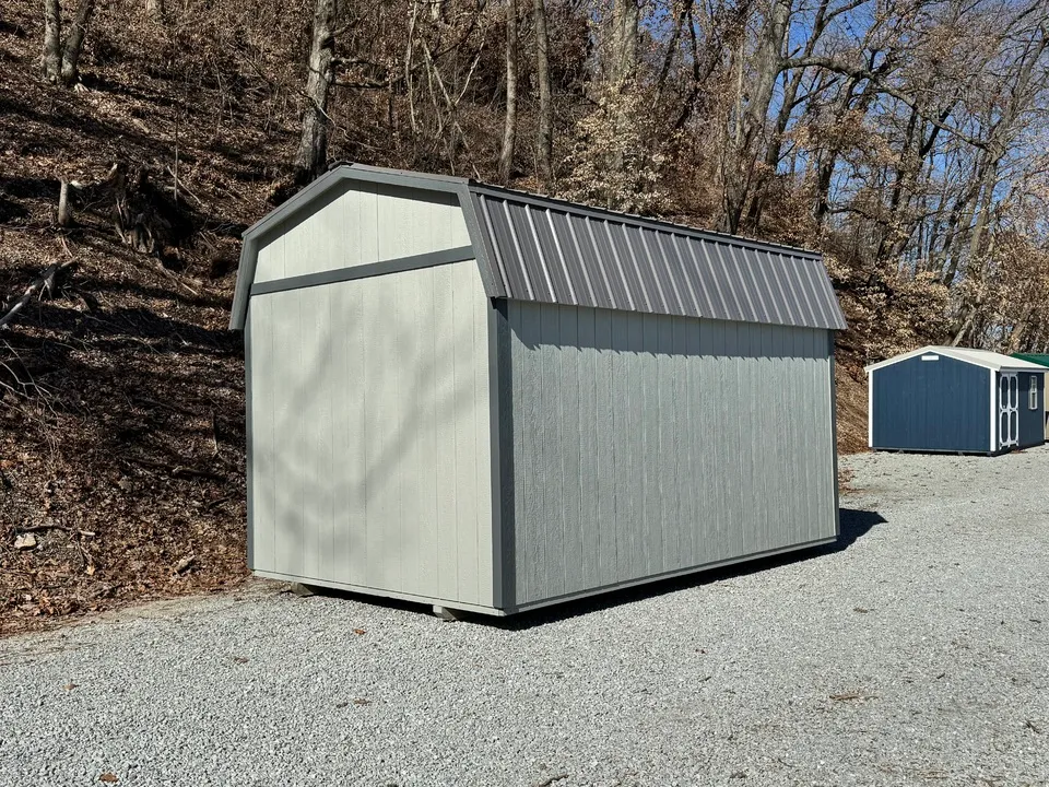 Signature Barn 10 x 16