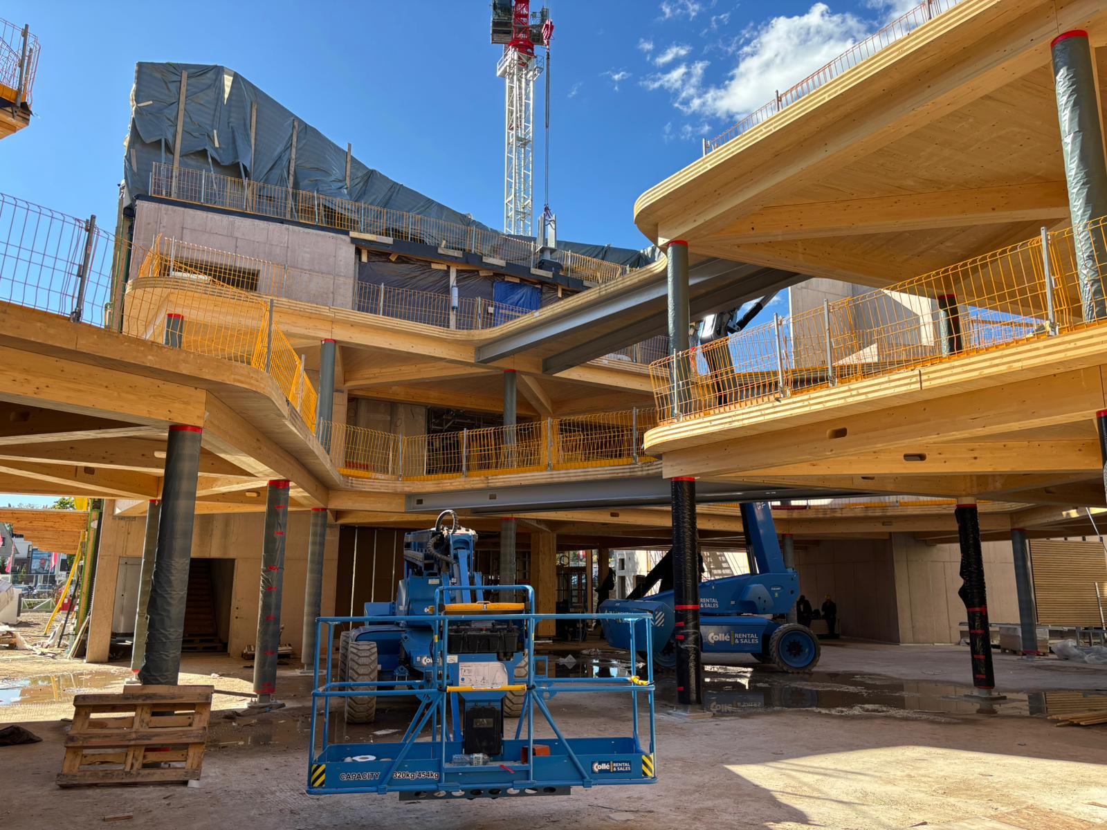 LIFE HAMBURG Baustellenführung mit erstmaligen Einblicken