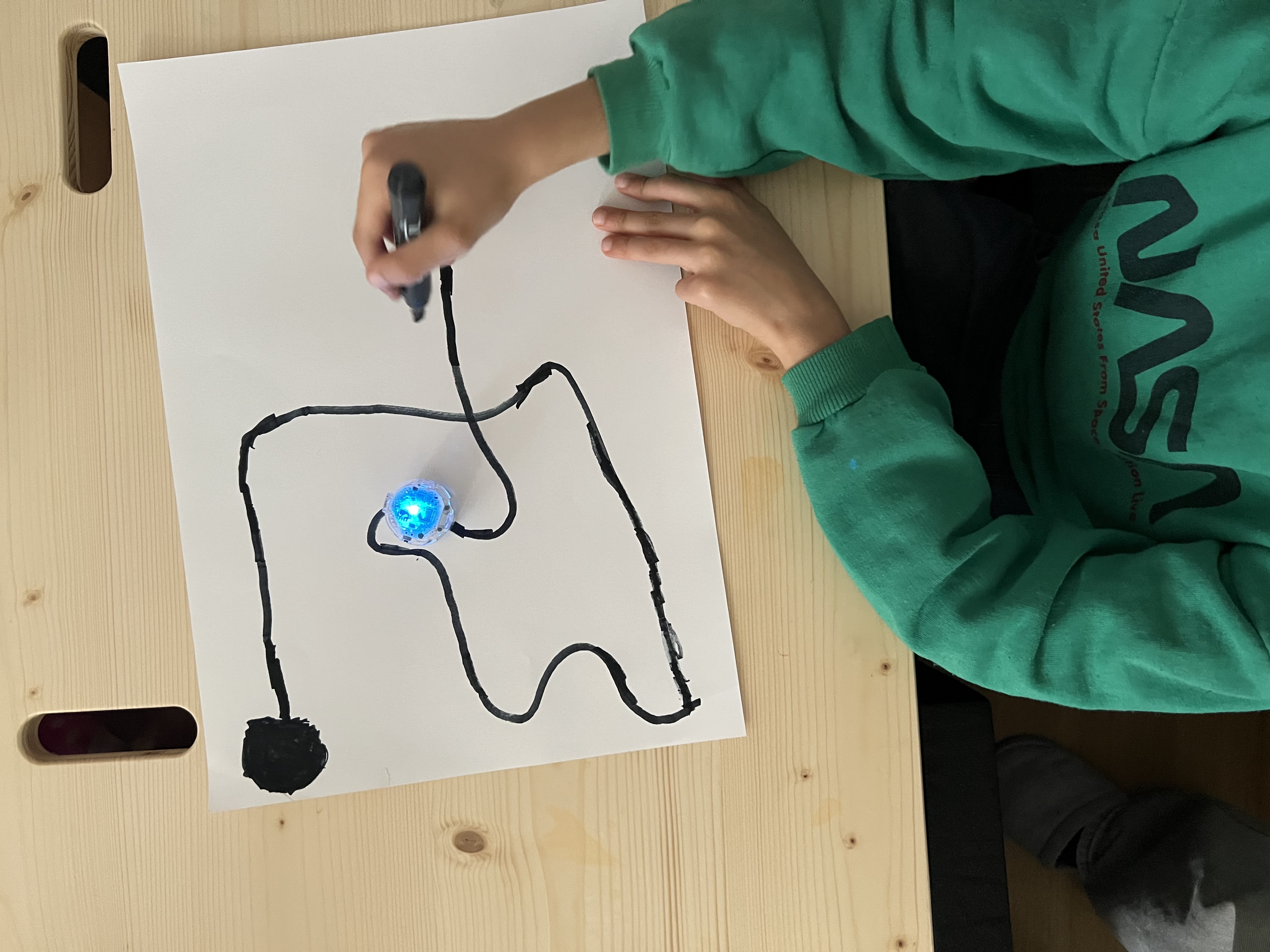 Roboter Ozobots mit 105 VIERTEL