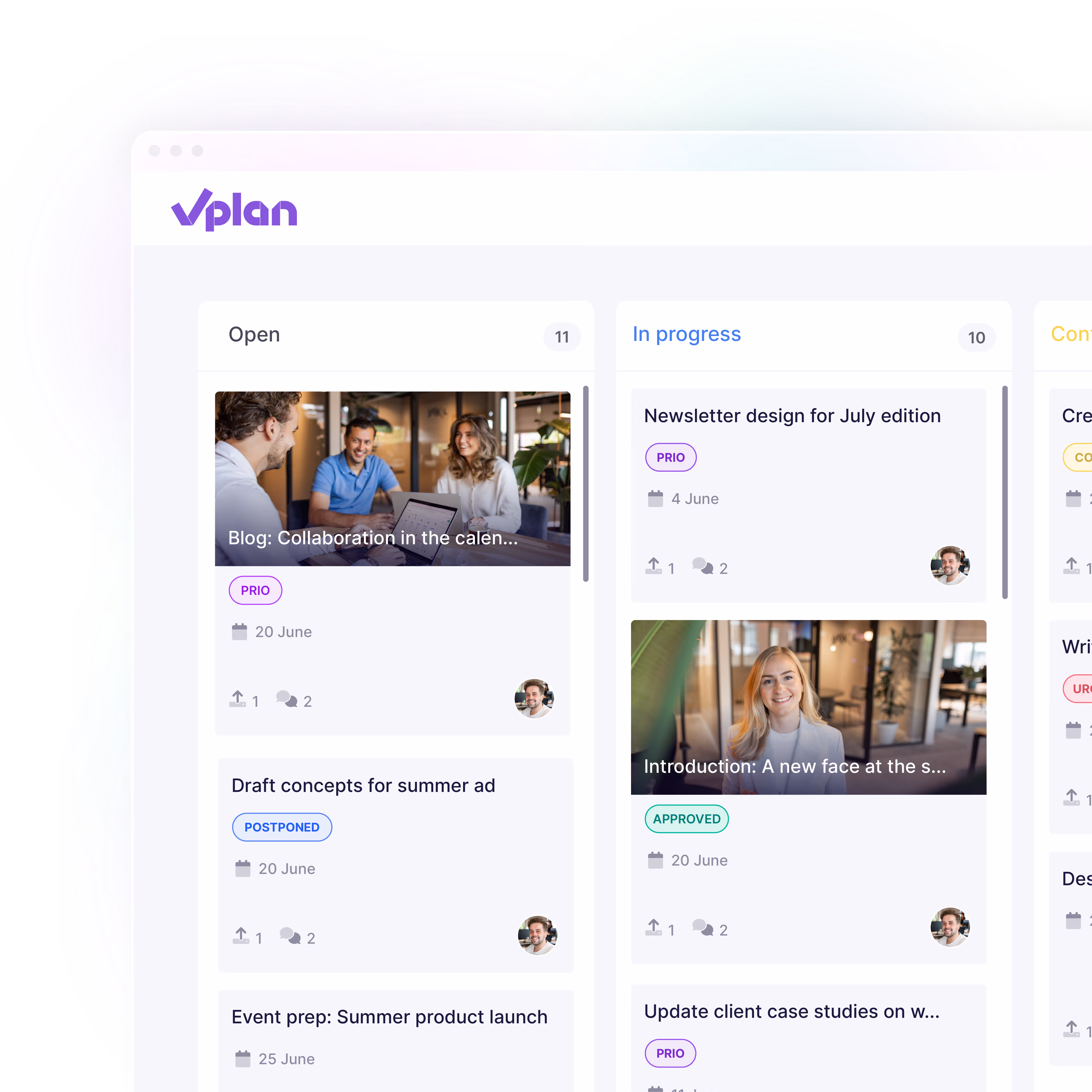 Team bespreekt projectplanning met behulp van vPlan op laptops tijdens een informele meeting, waarbij samenwerking en efficiënt plannen centraal staan.