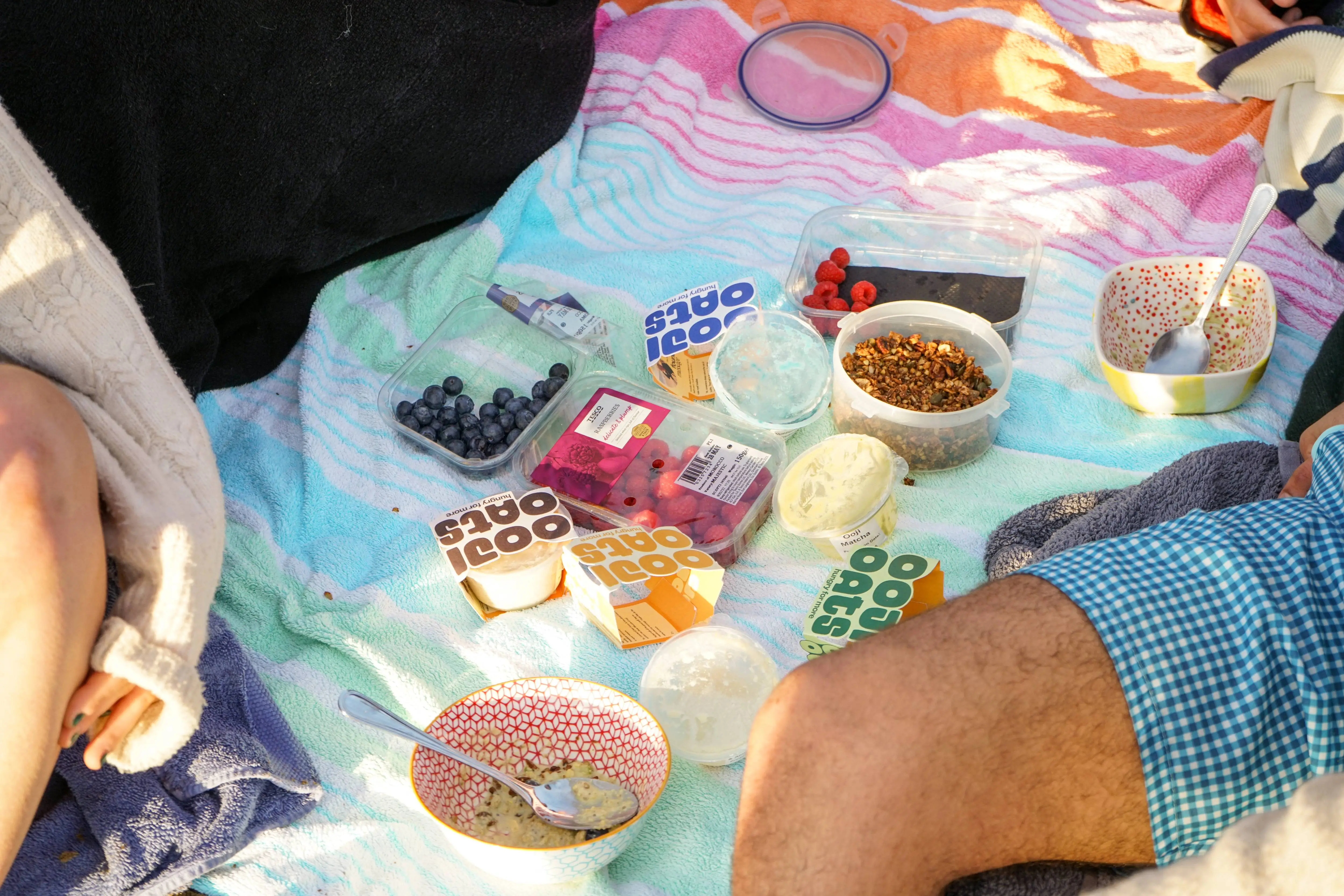 ooji pots on pinic blanket