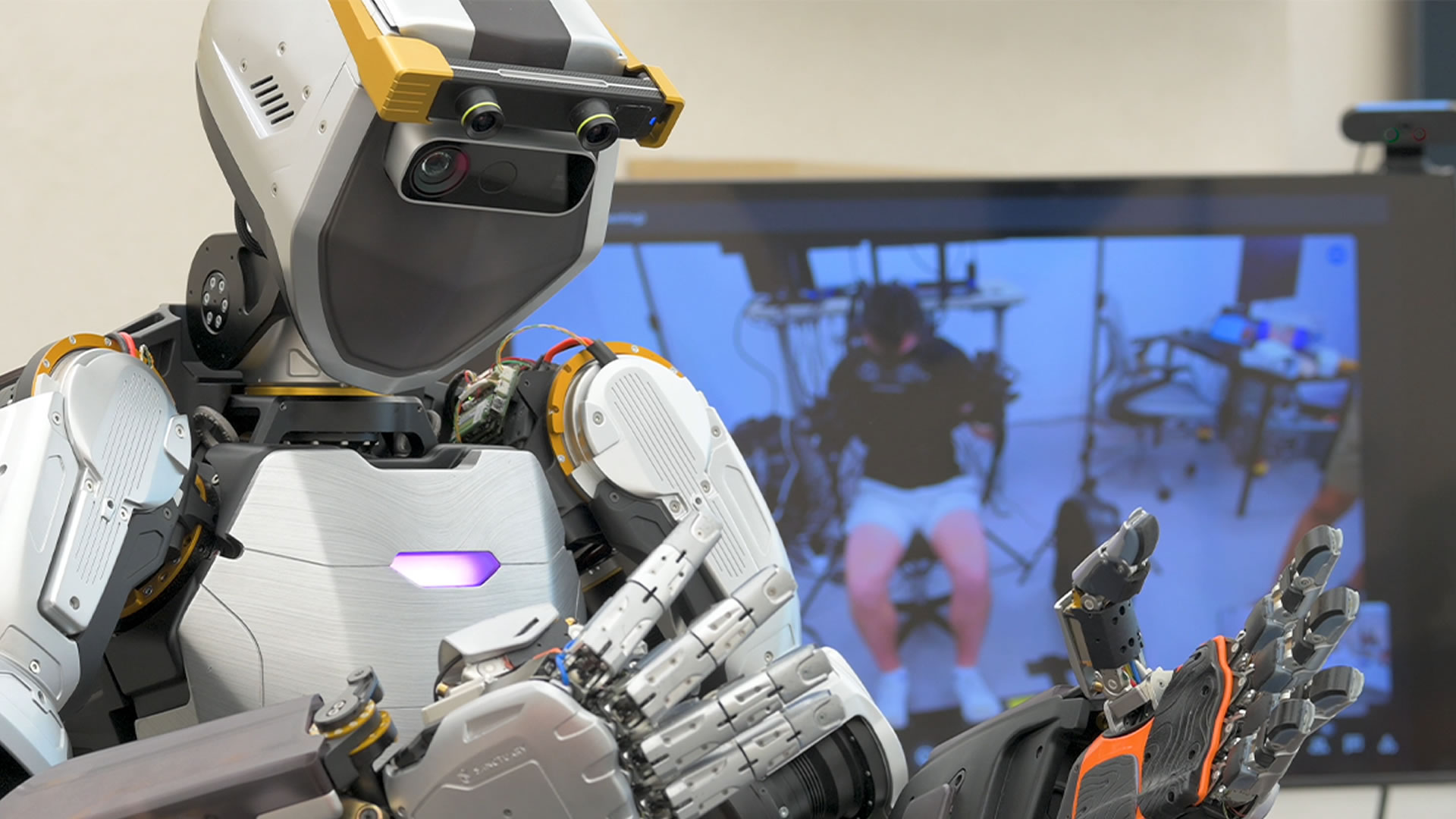 Sanctuary AI Phoenix: The AGI Pioneer in Humanoid Robotics