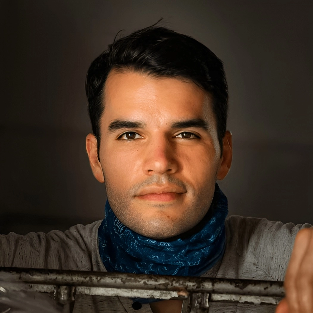 Crafting Culture: Alex Hildebrandt Unveils the Soul of SUYO Pisco and Peruvian Heritage