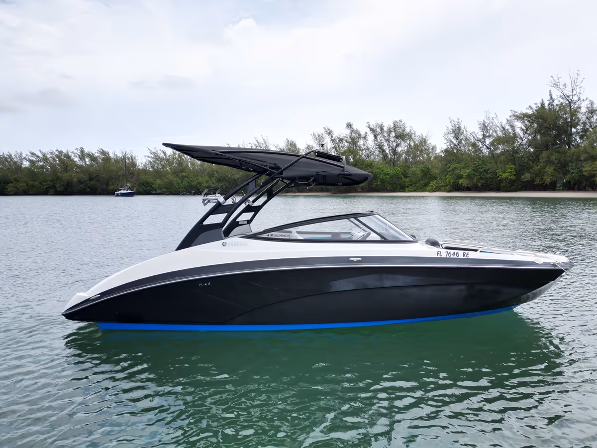 YAMAHA BOATS 242X E-SERIES