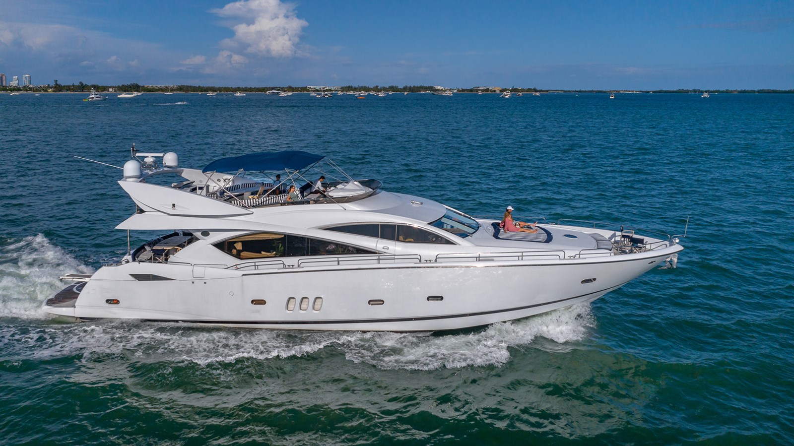 82 Yacht