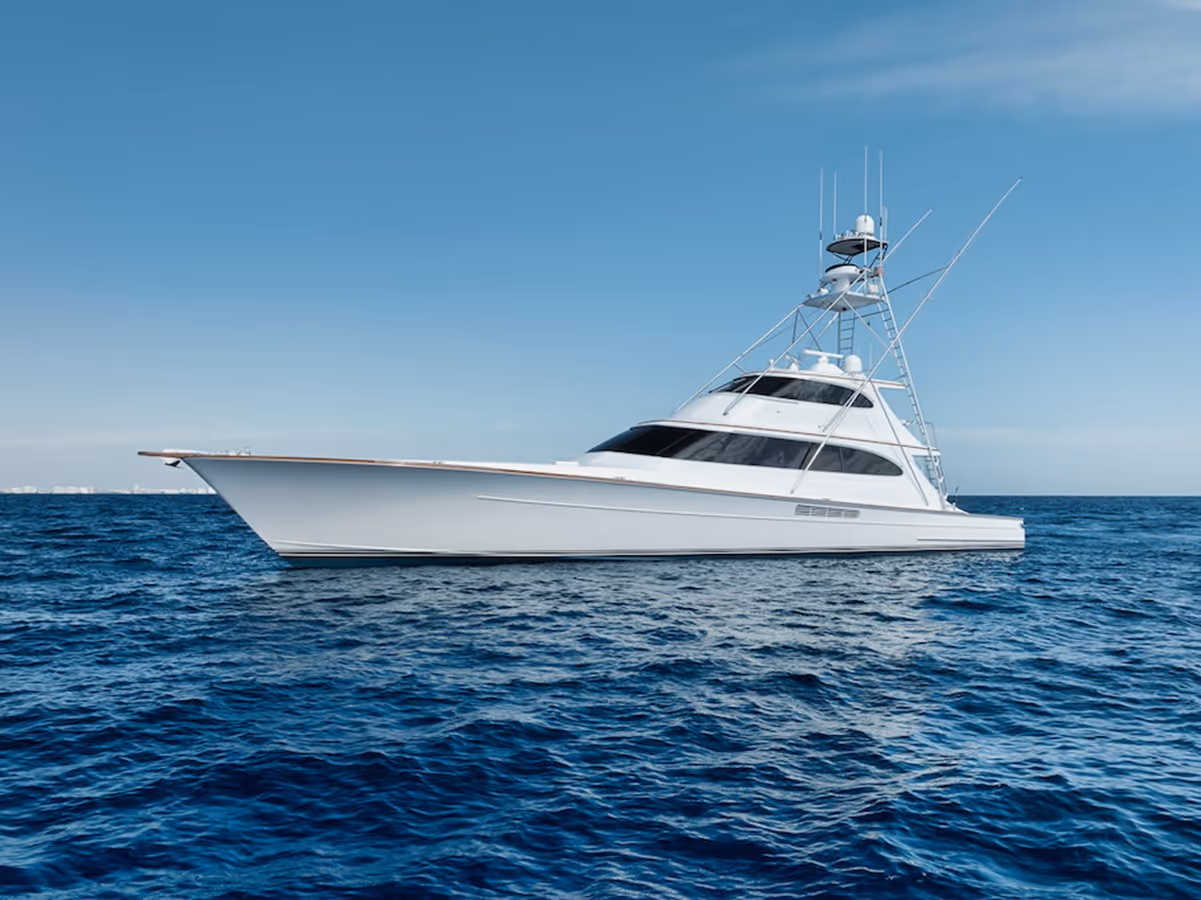 86' Enclosed Flybridge