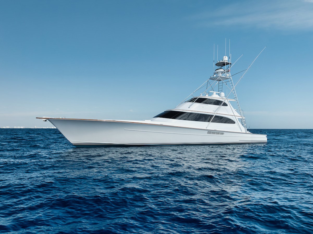 86' Enclosed Flybridge
