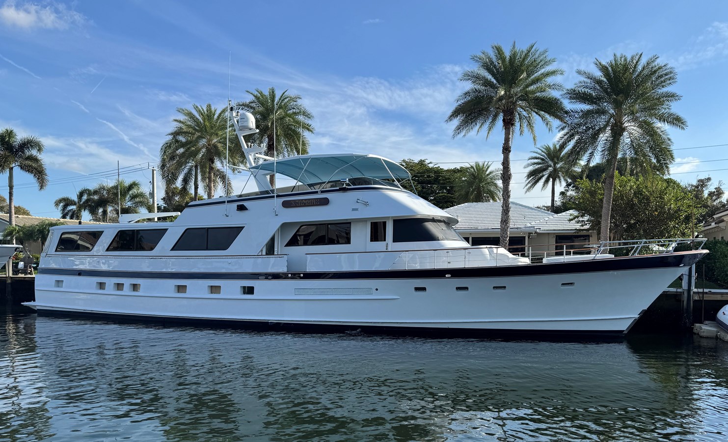 Flushdeck with Flybridge