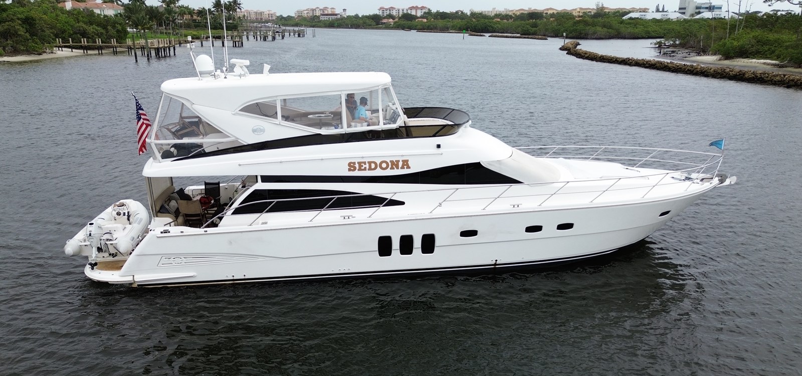 Flybridge with Euro Transom