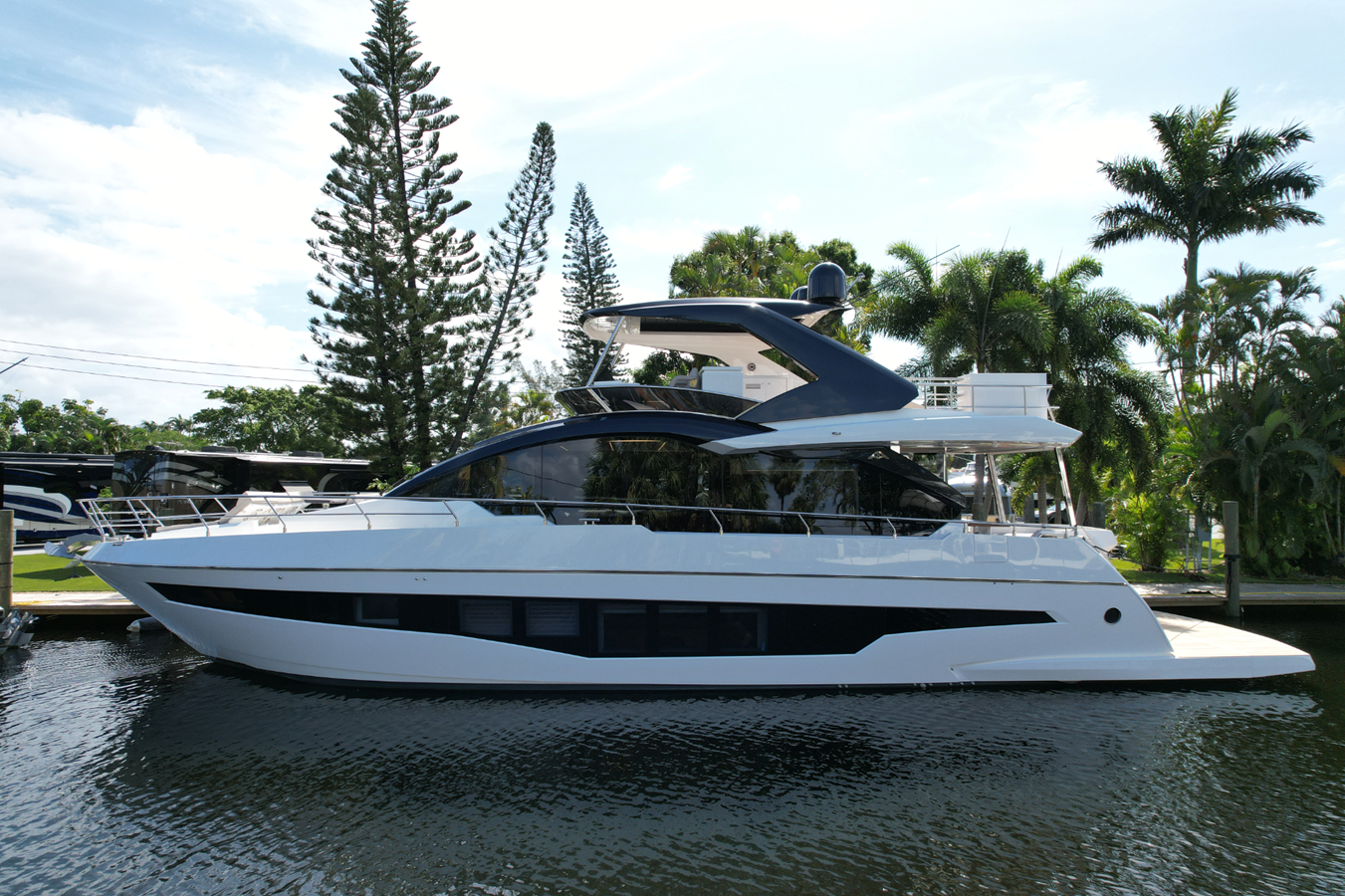66 Flybridge