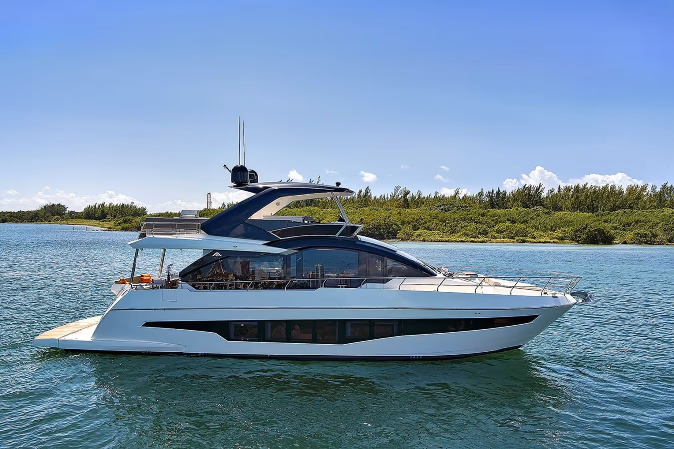 66 Flybridge