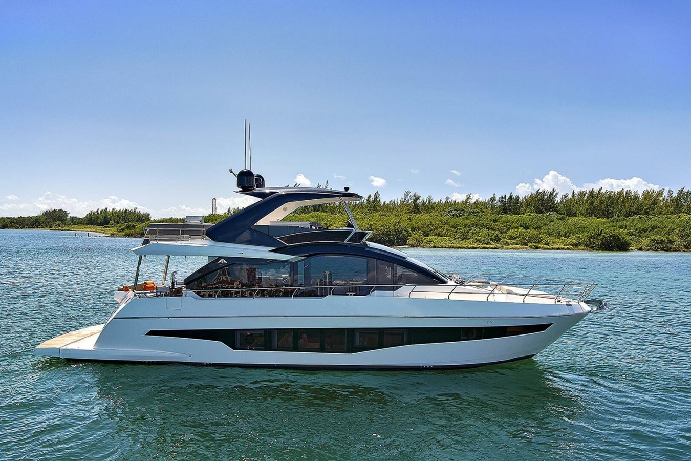 66 Flybridge