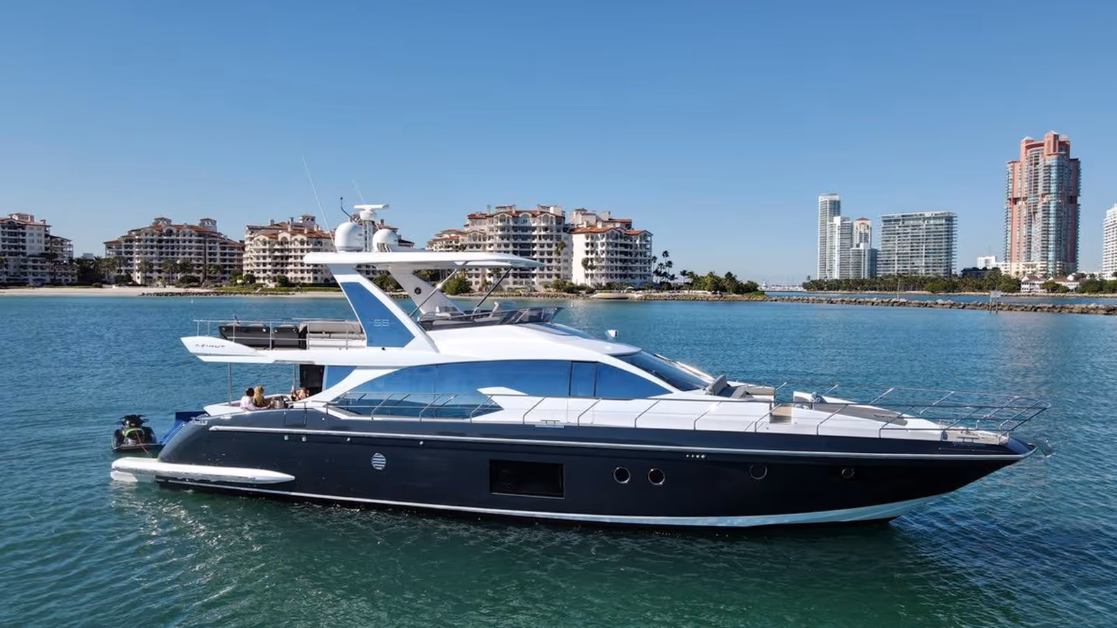 66 Motor Yacht