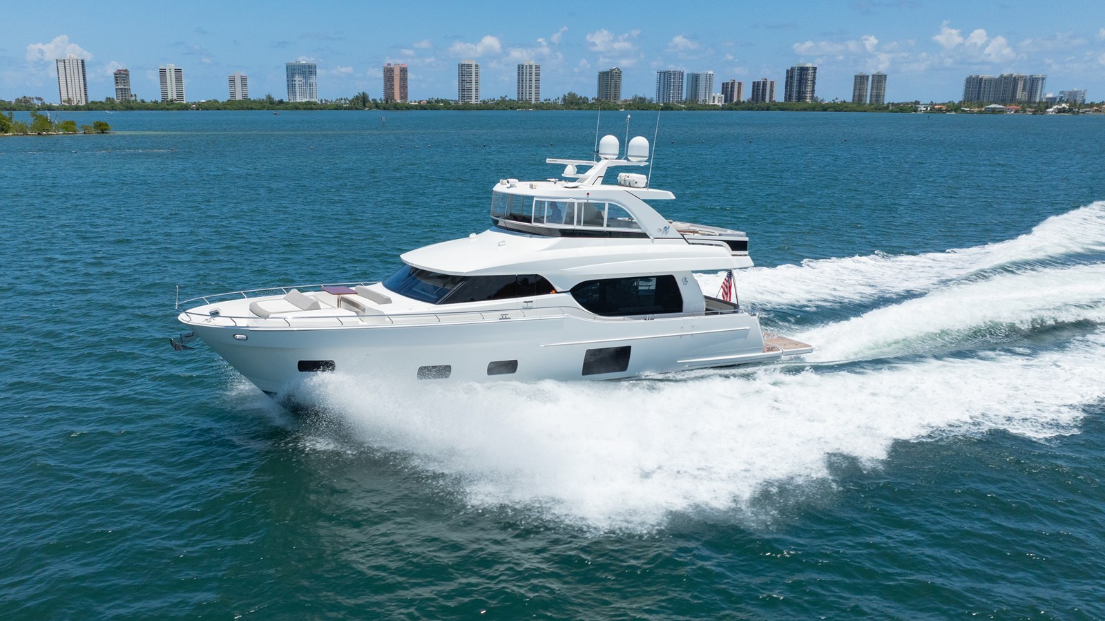 70E Flybridge