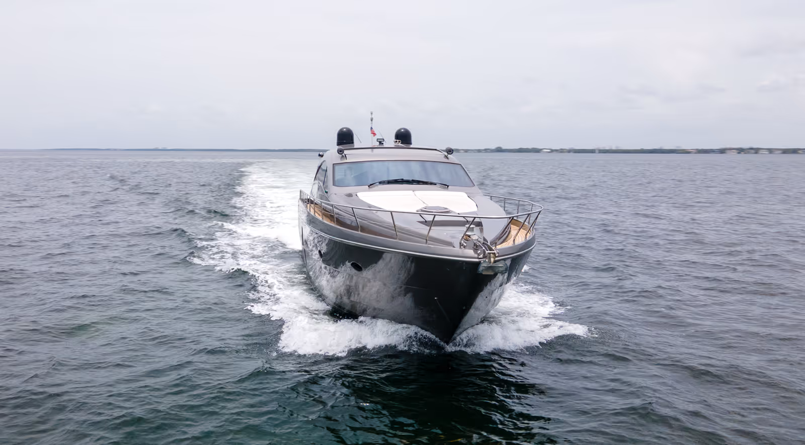 Pershing 64