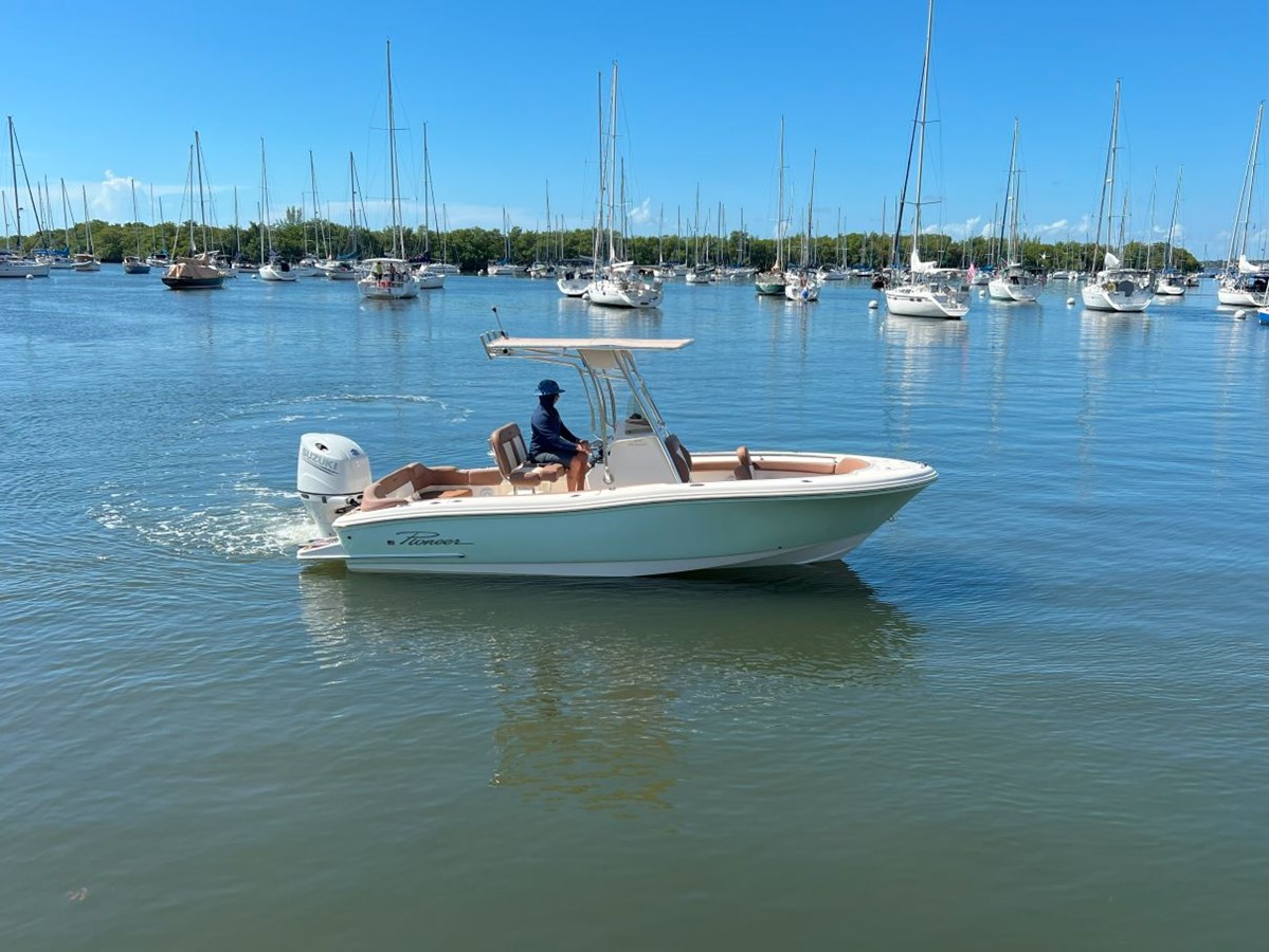 202 ISLANDER