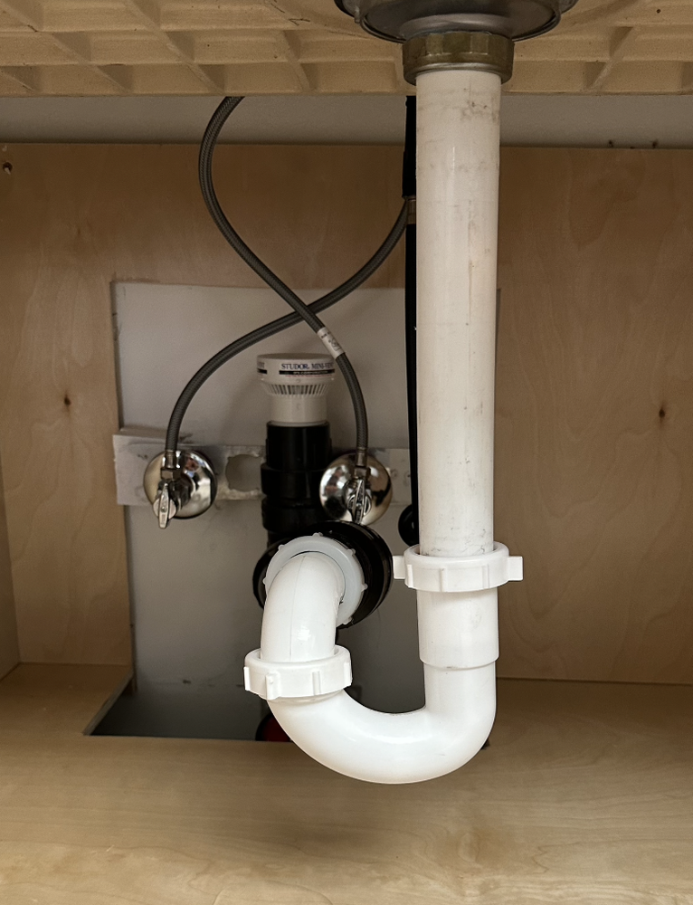 Professional Plumbing offers garbage disposal services in Lynnwood, WA. Expert installation, repair, and replacement for smooth kitchen performance.
