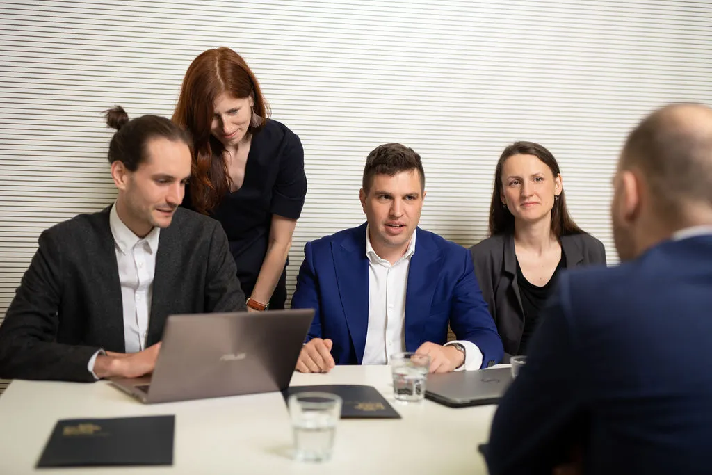 právnici Frank Bold na poradě