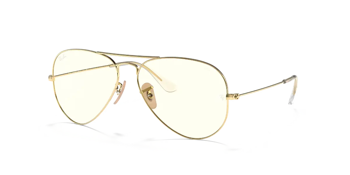 Ray‑Ban RB3025 Aviator sunglasses with photochromic lenses, everyday adaptive driving sunglasses for women