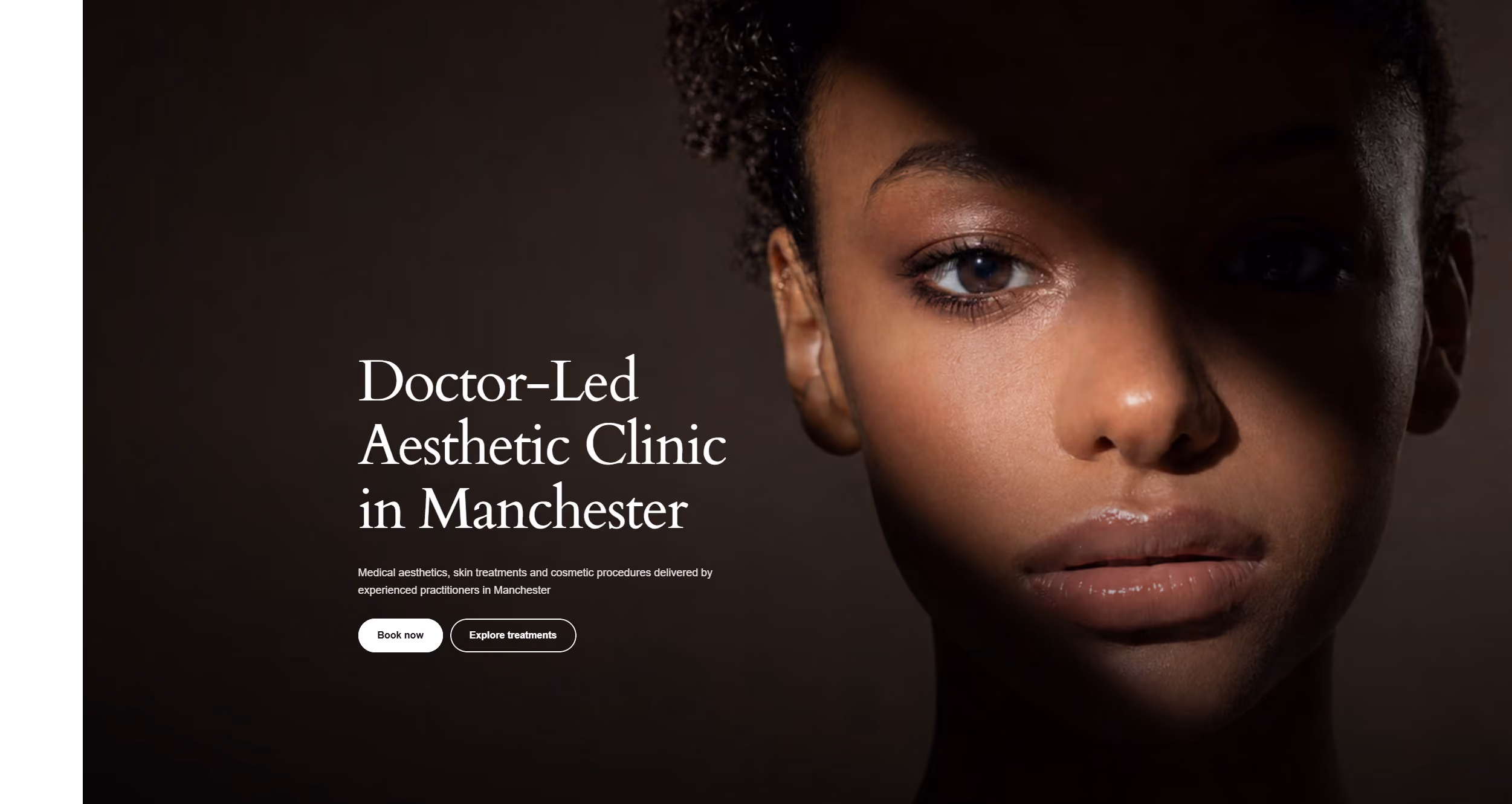Aurelia Clinic warm classic website homepage