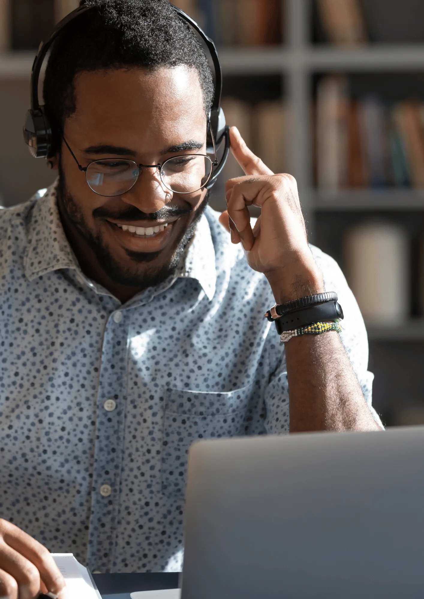 Man in a call service