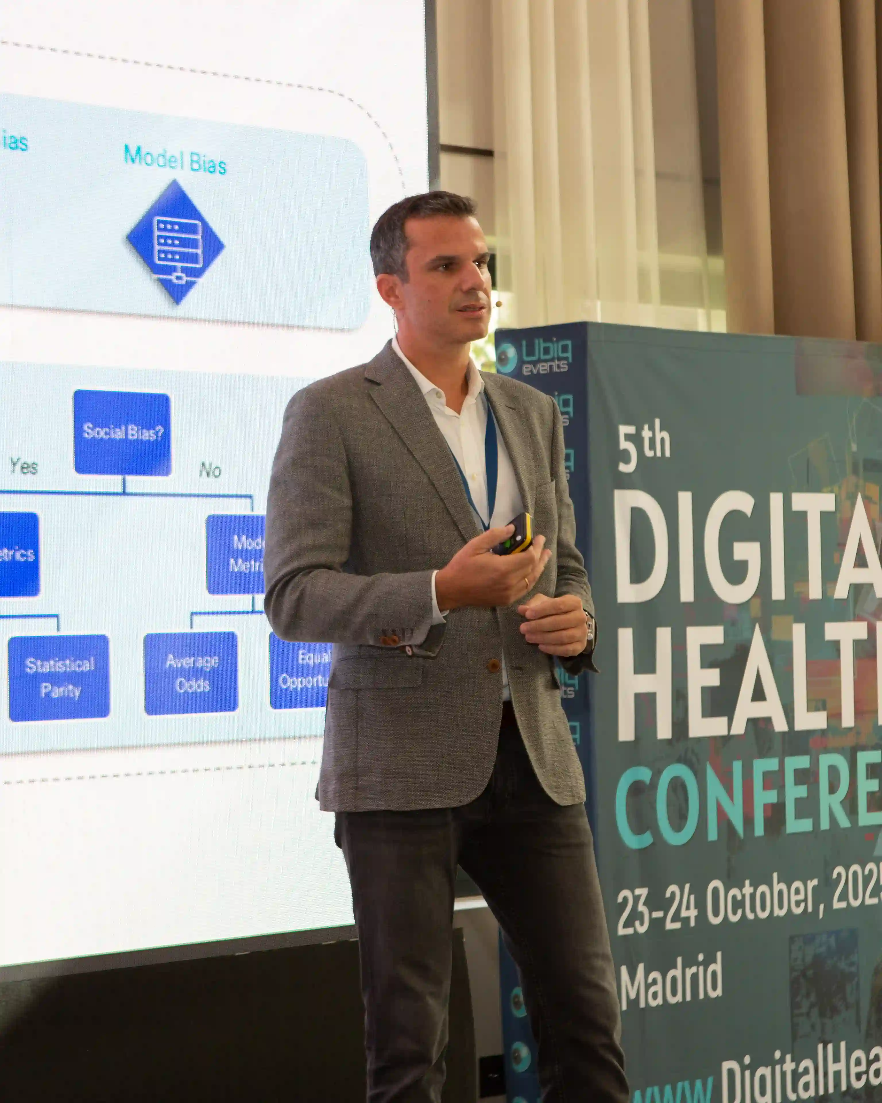Photo of the speaker at the 5th Digital Health Conference