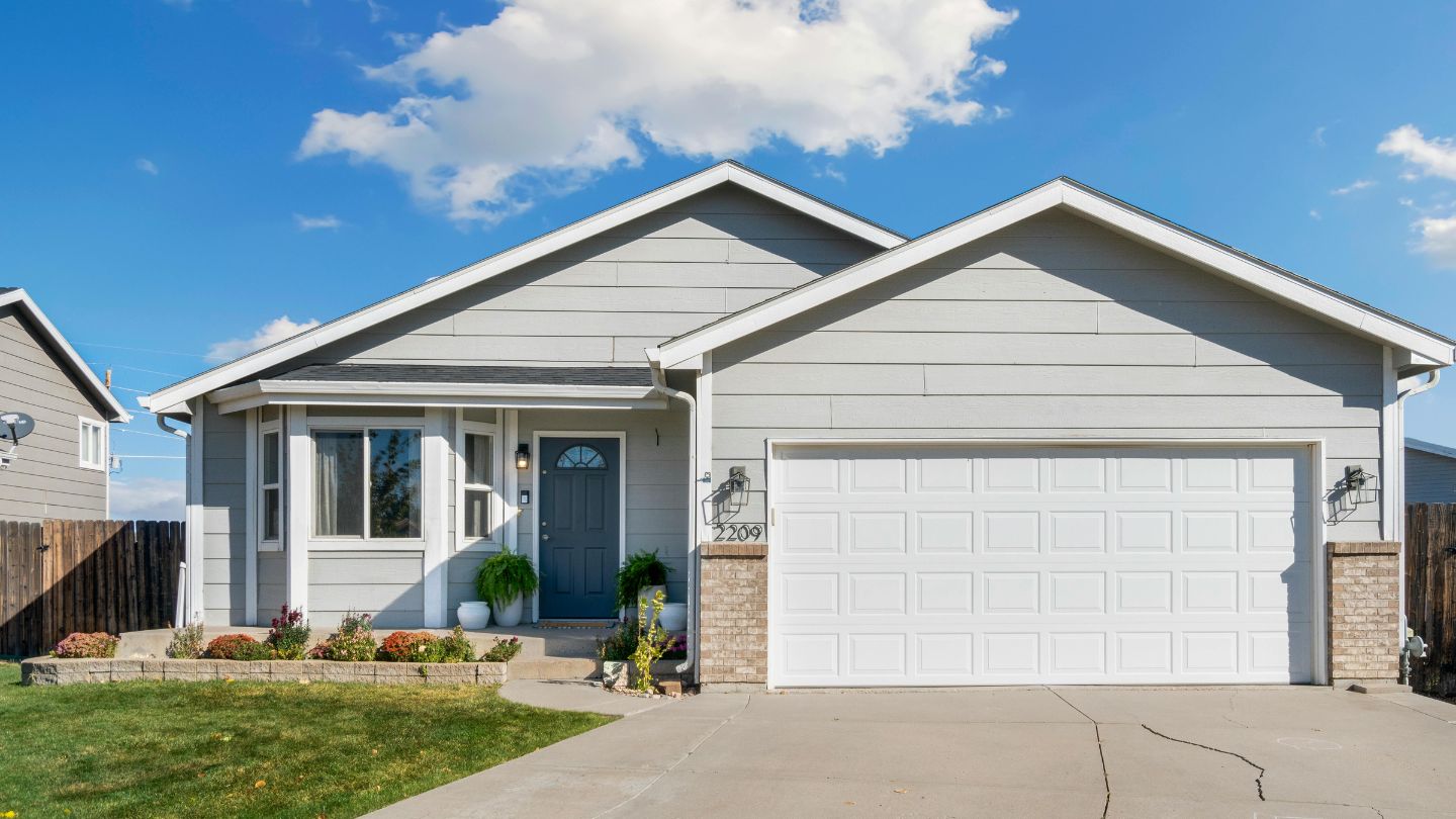 Comparing Reinforced Garage Doors vs. Standard Garage Doors