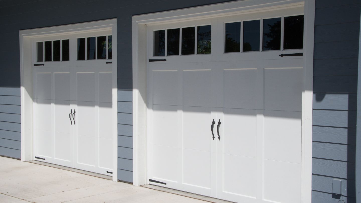 Effects of Summer Heat on Garage Doors