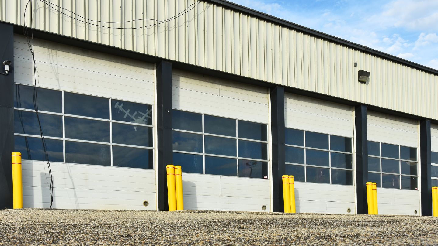 How High Performance Overhead Doors Improve Ventilation