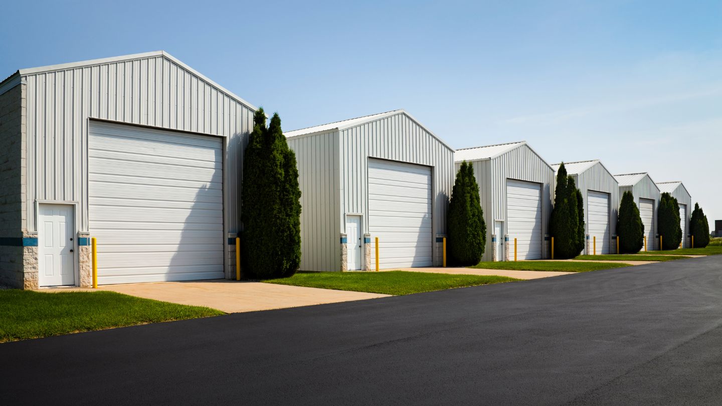 Customizing Commercial Garage Doors