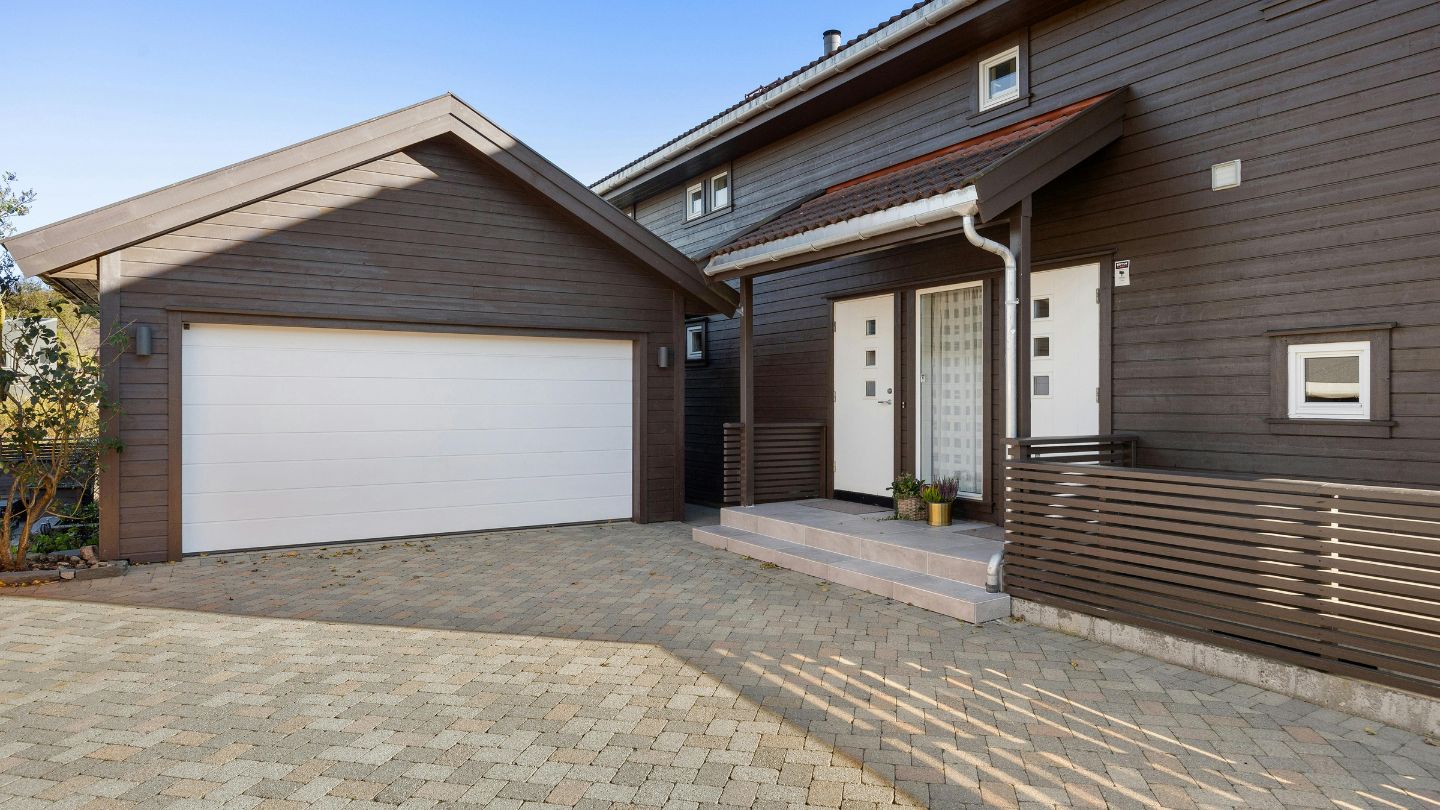 Ensuring Long-Lasting Garage Door Performance