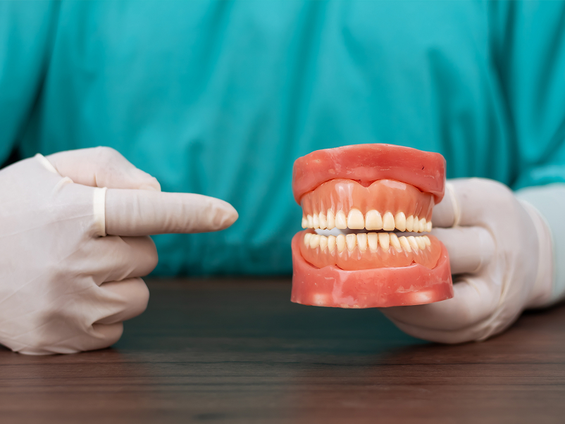 Why Choose Issaquah Dentists for Complete Dentures?