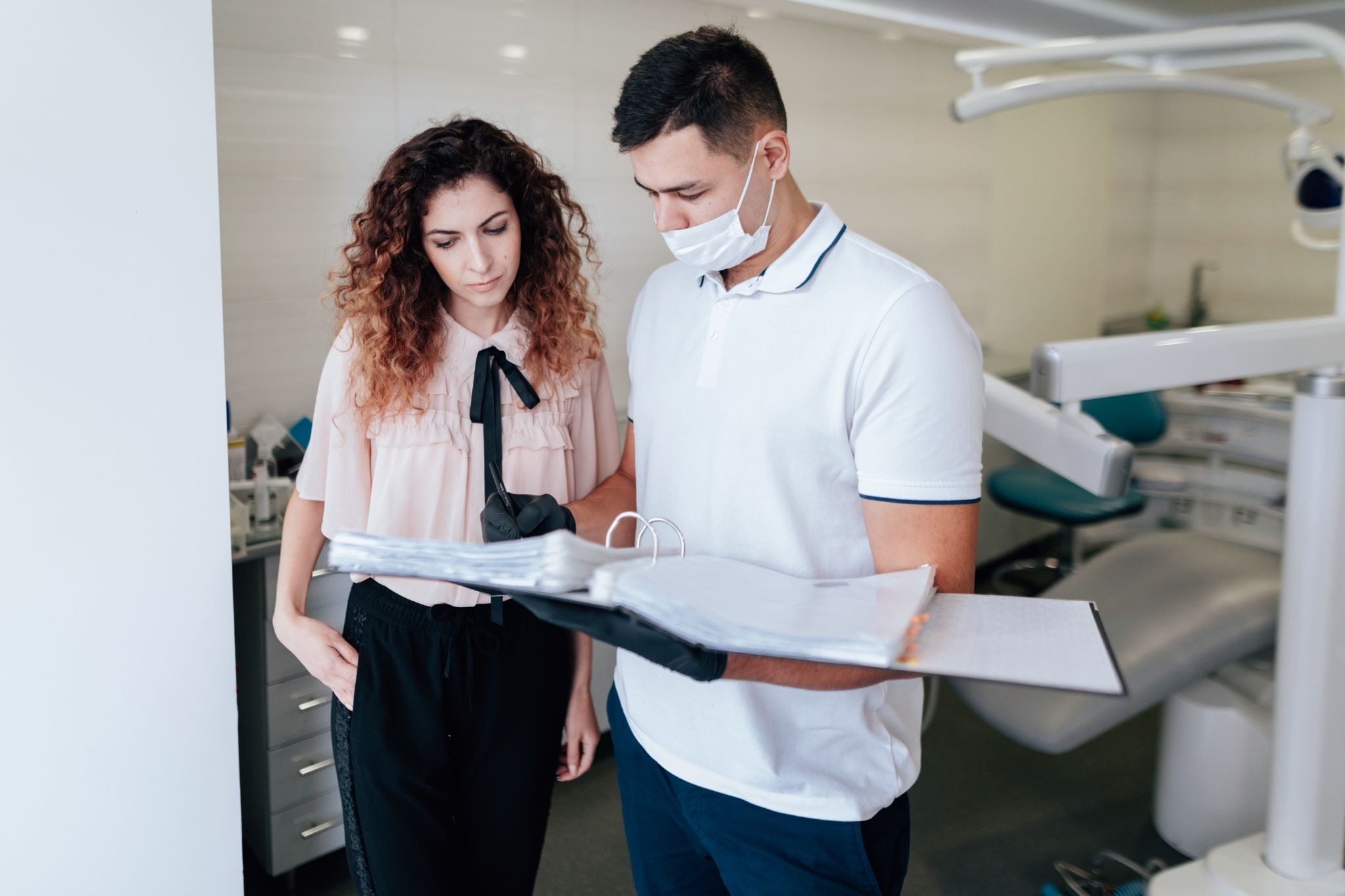 How Can You Find the Right Dentist in Issaquah for Your Dental Needs?