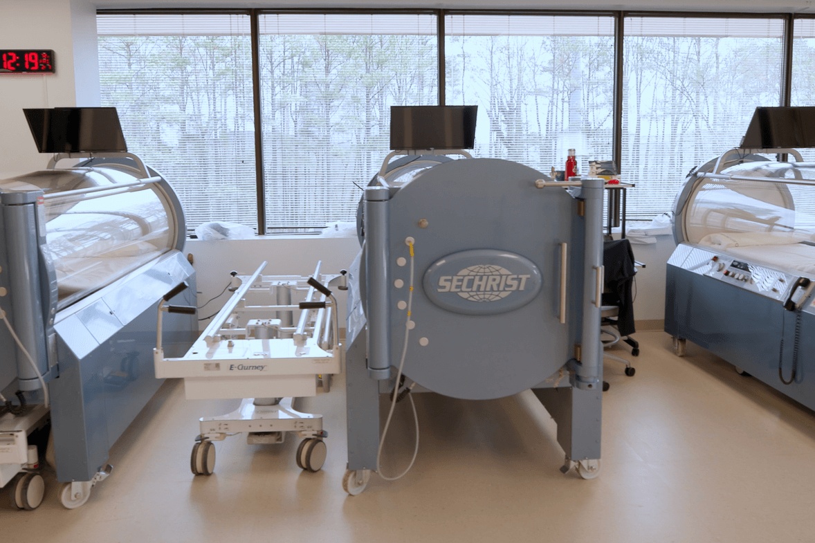 UMHS-accredited hyperbaric oxygen chambers in Sandy Springs, GA