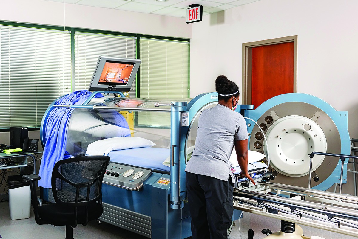 Hyperbaric oxygen therapy chamber used to support healing of non-healing wounds at a center offering the best hyperbaric oxygen therapy in Marietta, GA.
