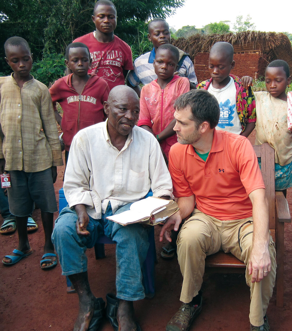 During a trip to the DR Congo, a local preacher affected by leprosy discusses the Bible with Bill Simmons.