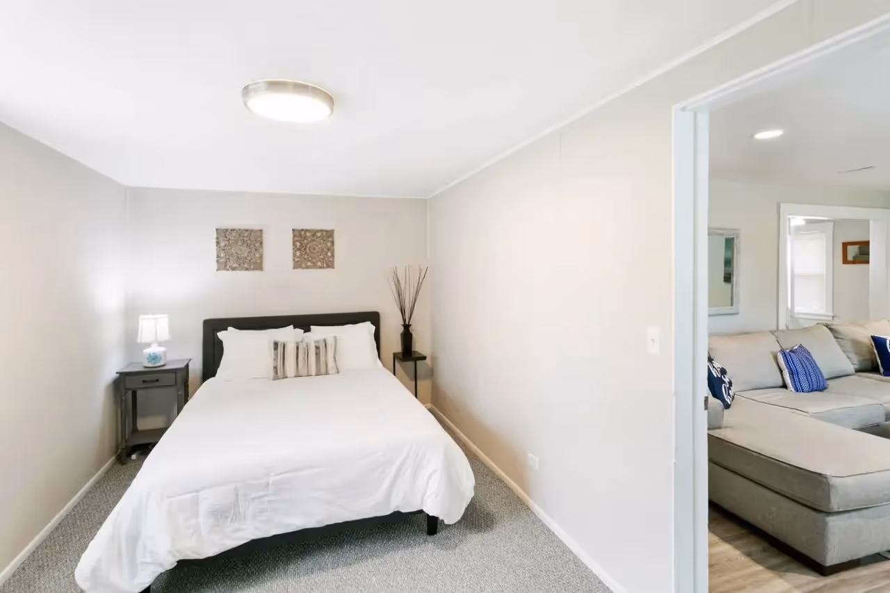 114 Sunnyside 16.jpg