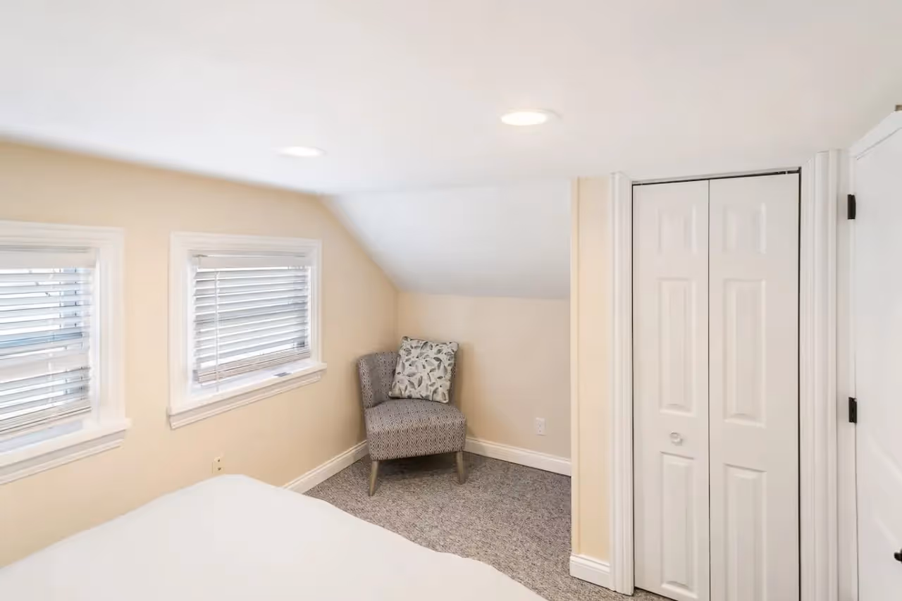 110 East Sunnyside Ave 7.jpg