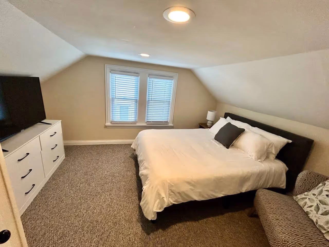 110 East Sunnyside Ave 9.jpg