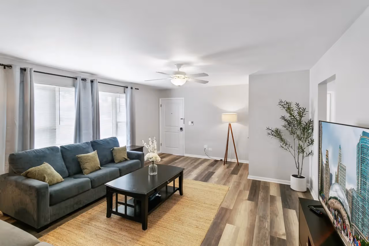 119 Rockland 1B 3.jpg