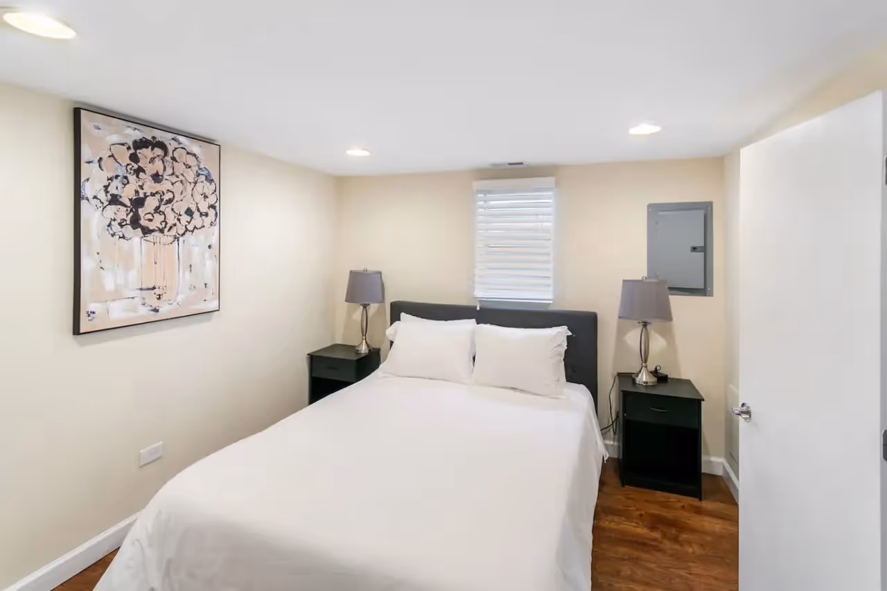 125 East Sunnyside 35.jpg