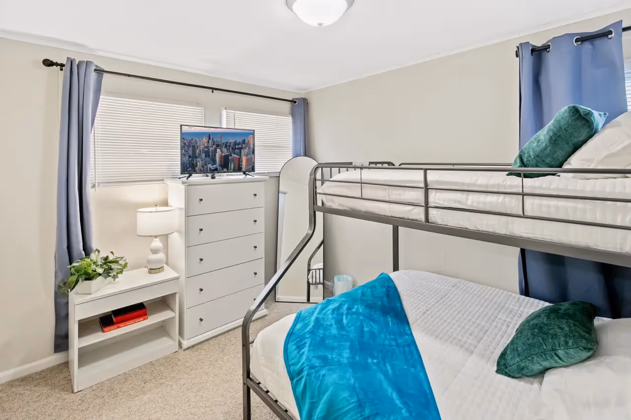 1319 Westmoreland 5.jpg