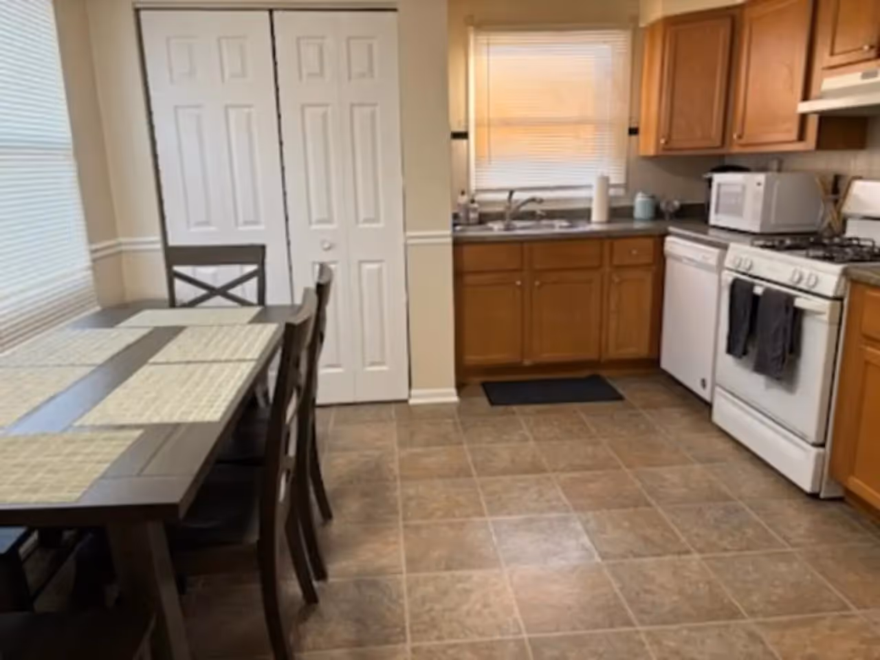 1319 Westmoreland 12.jpg