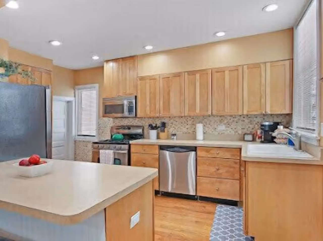 204 1st Street 6.jpg